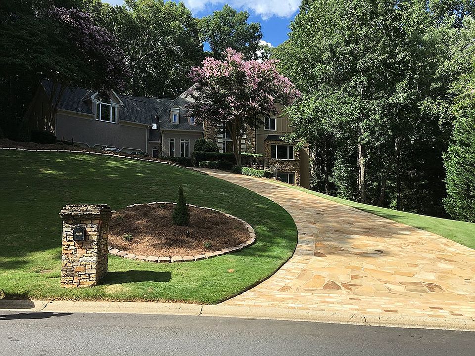 1st image of 3671 River Mansion Dr