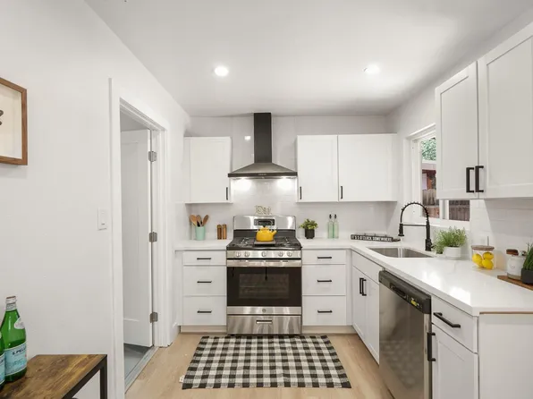 4940 Emerson Rd, Sacramento, CA 95820