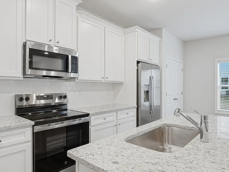 2260 Chant St — Photo 29