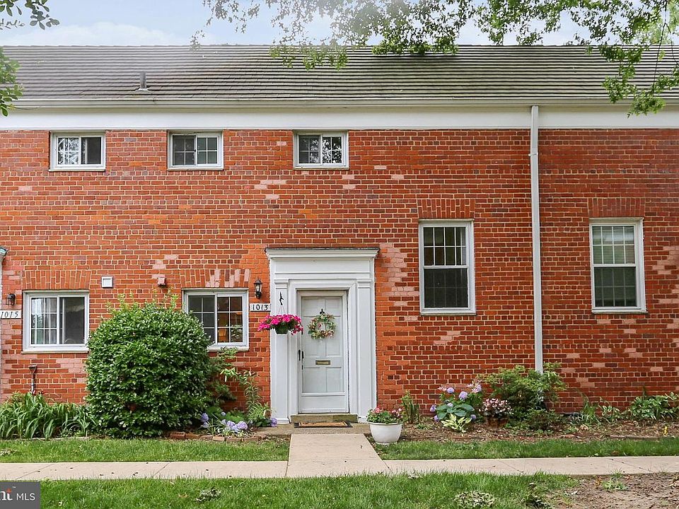 1st image of 1013 Beverley Dr