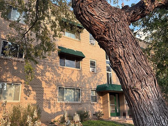 3rd image of 2100 N Franklin St APT 7