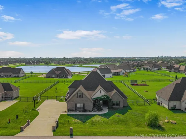 8220 N 154th Ave E, Owasso, OK 74055