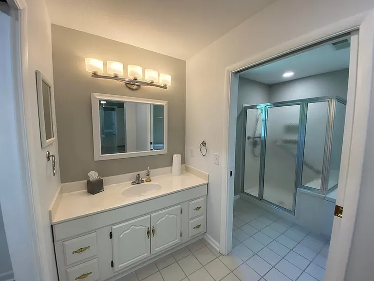 400 Argyle Ct — Photo 27