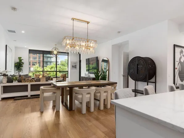 225 John H McConnell Blvd APT 305, Columbus, OH 43215