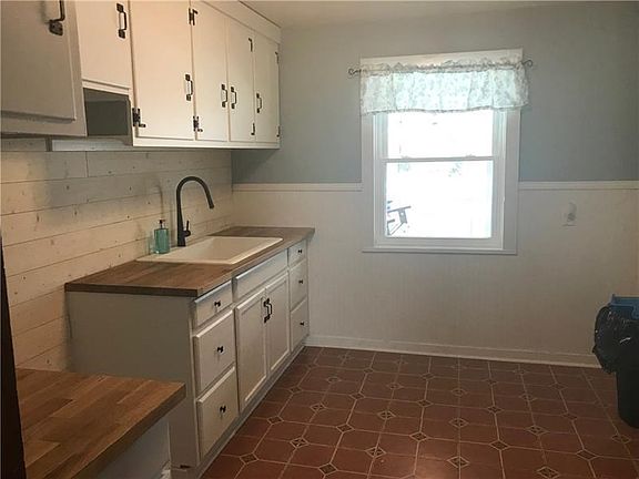 5th image of 55 Socialville Ln