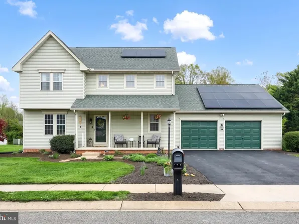 132 White Fence Ln, York, PA 17408