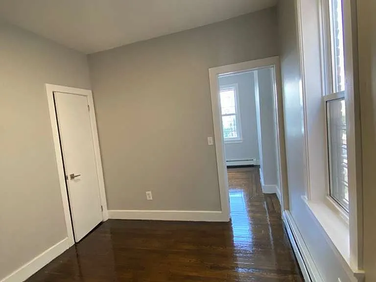 114 Maple St #3L — Photo 11