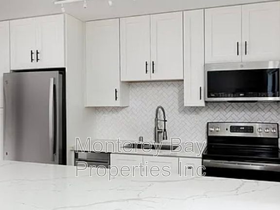 5th image of 825 Balboa Ave Unit 107