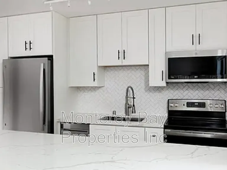 825 Balboa Ave #107 — Photo 5