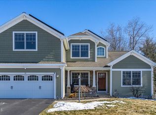 35 Gadwall Dr, Waterford, NY 12188