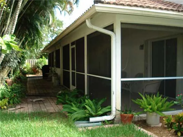 1141 Mulberry Pl — Photo 11