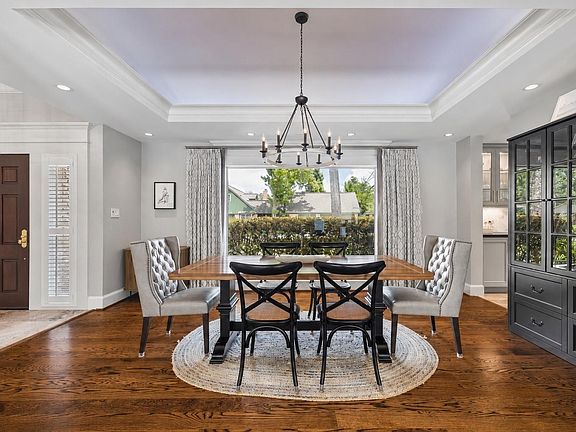 5th image of 4615 Golf Dr