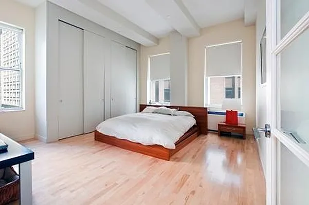 Rented by Compass | media 32