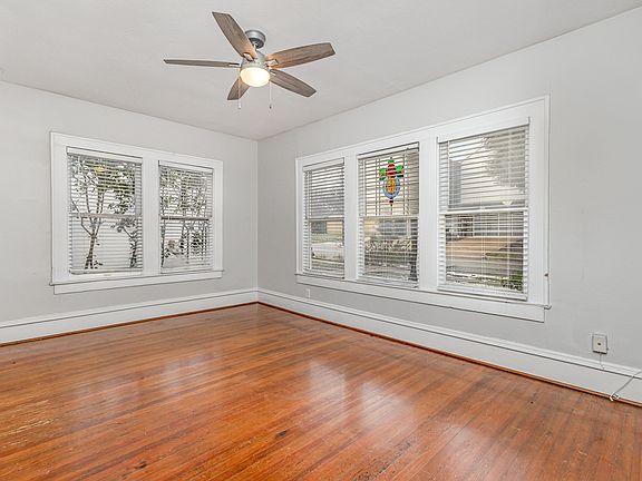4th image of 5962 Lewis St