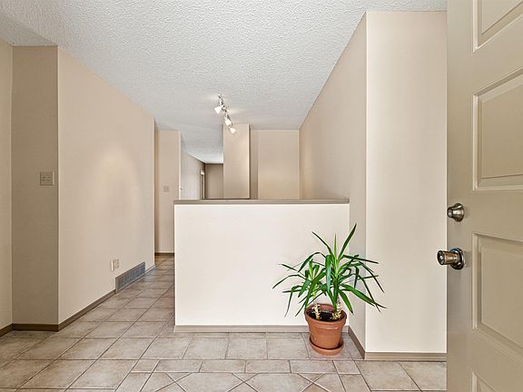 4th image of 205 Oeming Rd NW