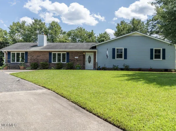 104 Laurel Court, Newport, NC 28570