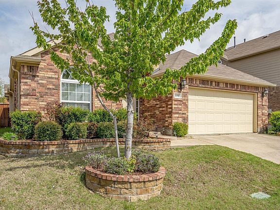 3rd image of 893 Witherby Ln