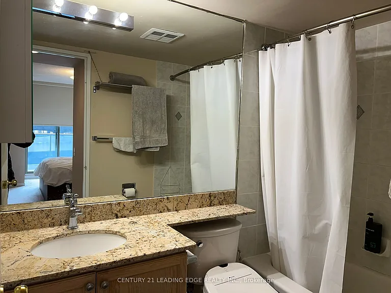 750 Bay St #805 — Photo 16