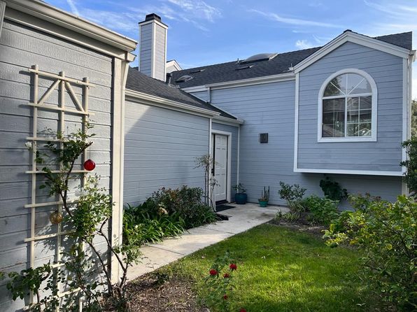 2082 Costa Vista Way