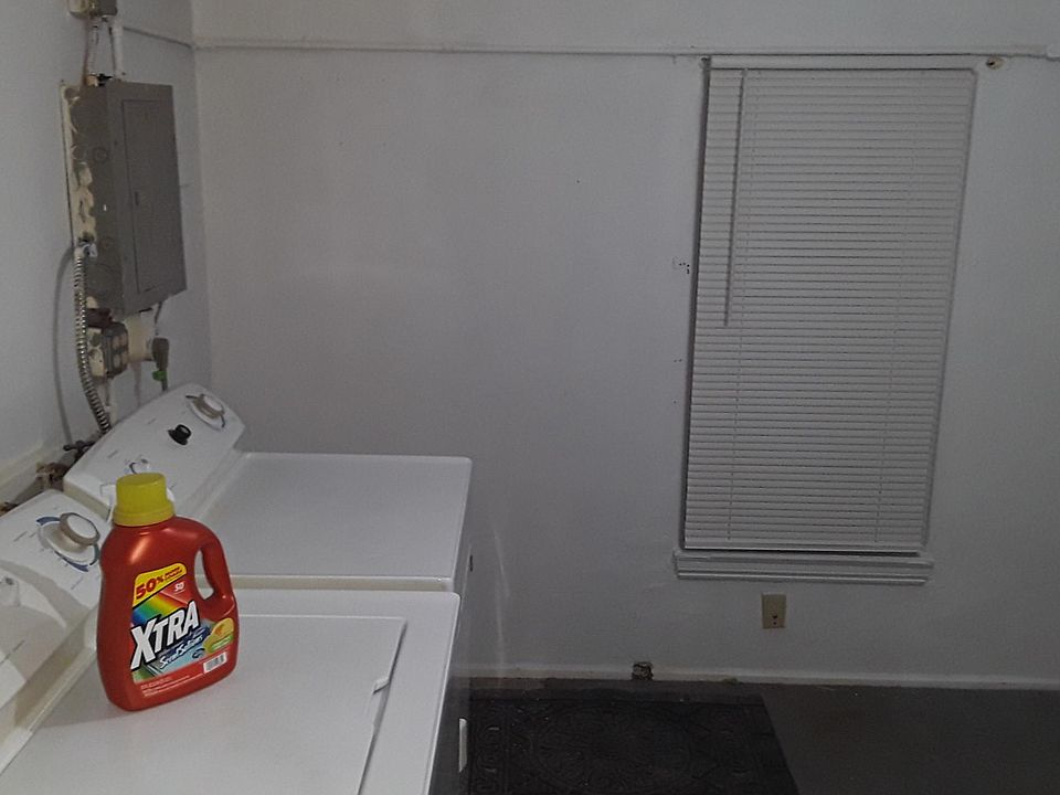 1st image of 9455 Minerva Ave