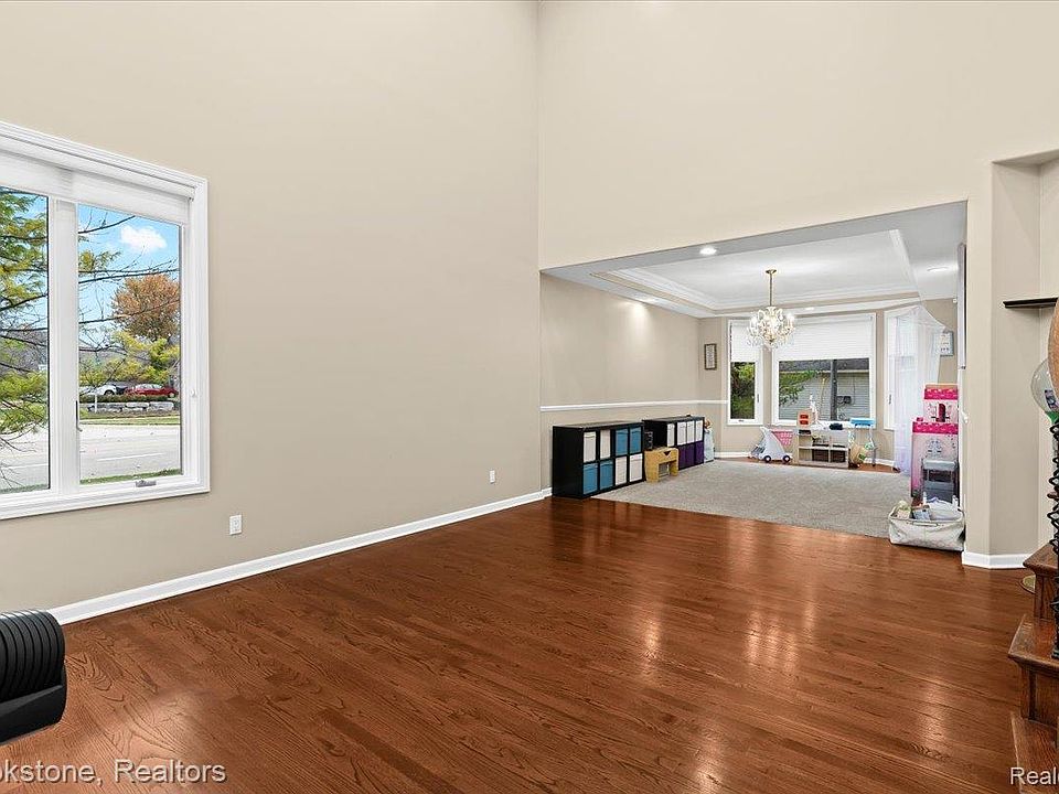 2115 Aldwin Dr, photo 5
