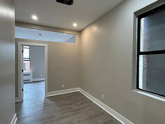 4th image of 302 E 3rd St APT 5C