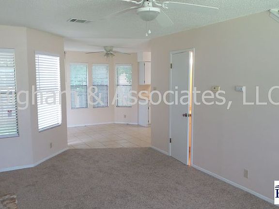 3rd image of 411 Cypress Ln