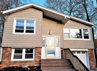 623 Dorothy Ln, Landing, NJ 07850