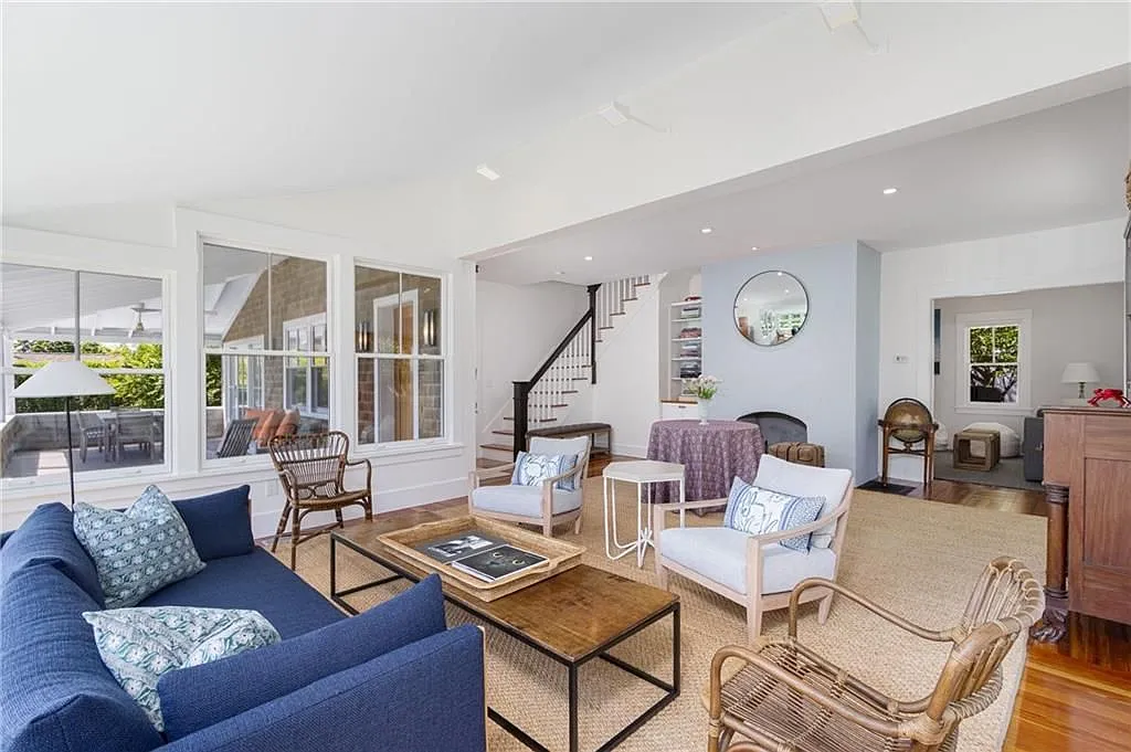 5 bed, 3.0 bath, 2528 sqft, $6,500 — Photo 3
