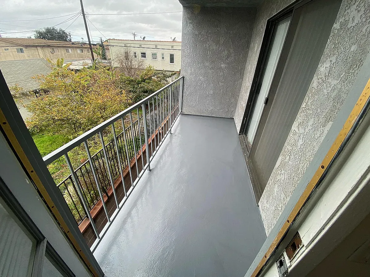 2 bed, 750 sqft, $2,150 — Photo 3