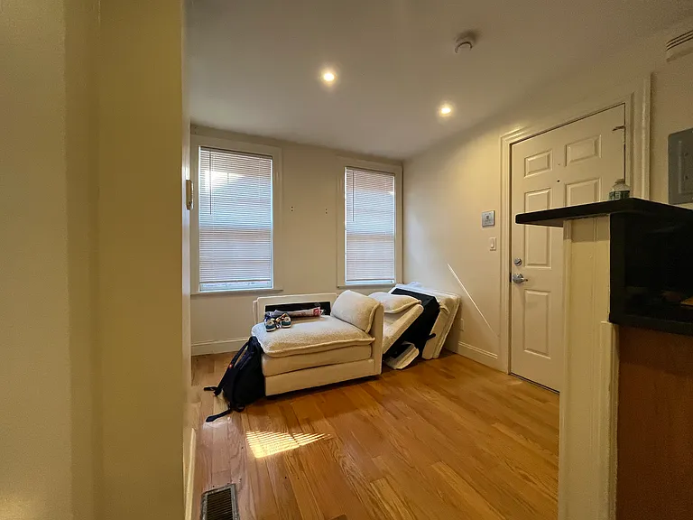 61 Joy St #1F — Photo 6