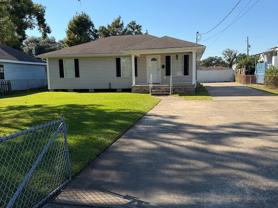 1st image of 818 Avenue H