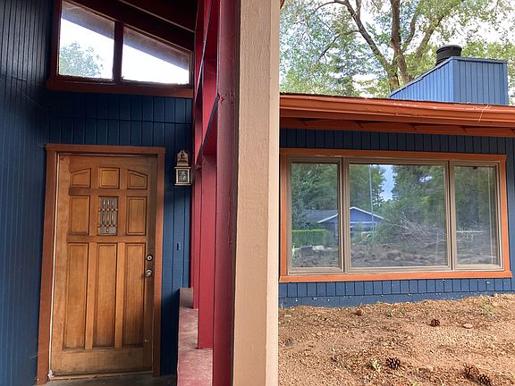Covered entry way at front door.