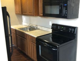 1 E Main St APT 3, Dallastown, PA 17313