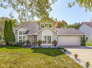 1195 W Dexter Ln, Hoffman Estates, IL 60169
