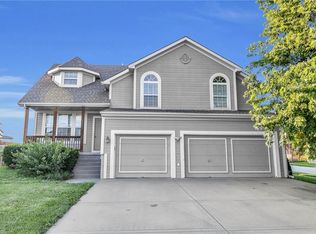 8934 NE 111th St, Kansas City, MO 64157