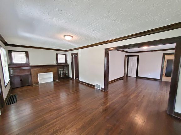 2nd image of 4123 Bellefontaine Ave