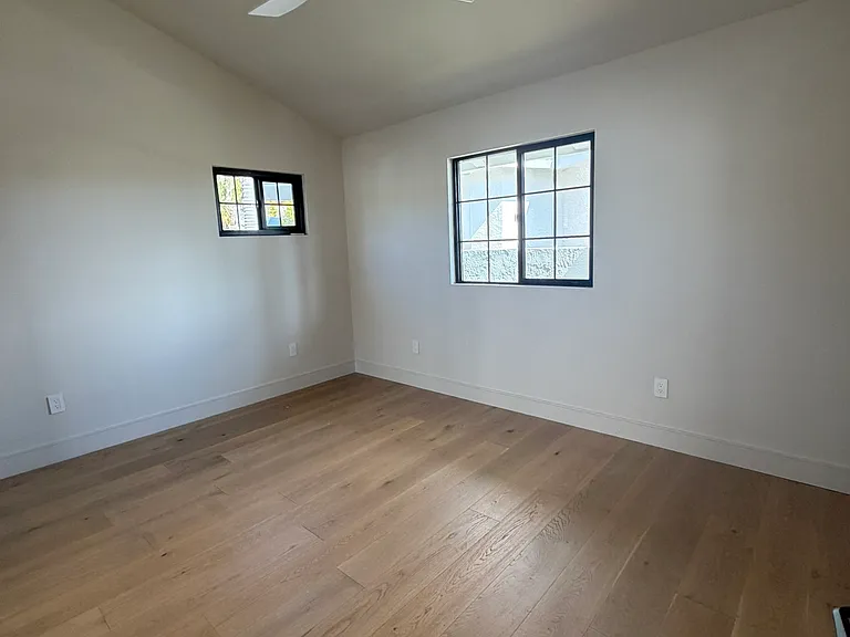 683 Marine View Ave #1 — Photo 35