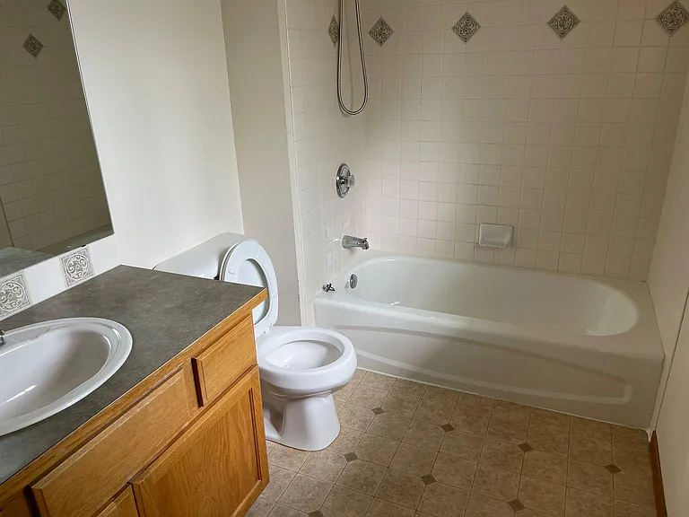 13509 Densmore Ave N — Photo 12