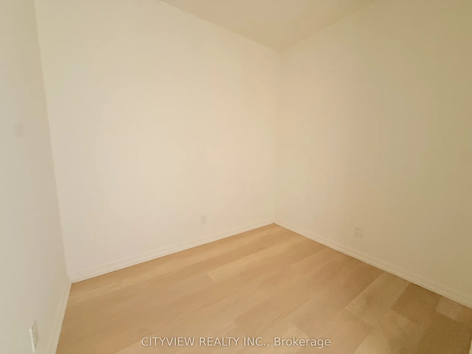2 bed, $2,450 — Photo 4