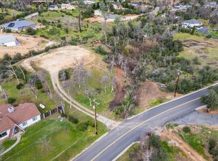 10096 Victoria Dr, Redding, CA 96001