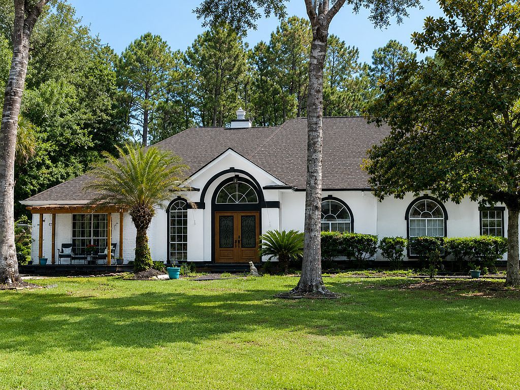 14158 Longwood Cir - Property Image