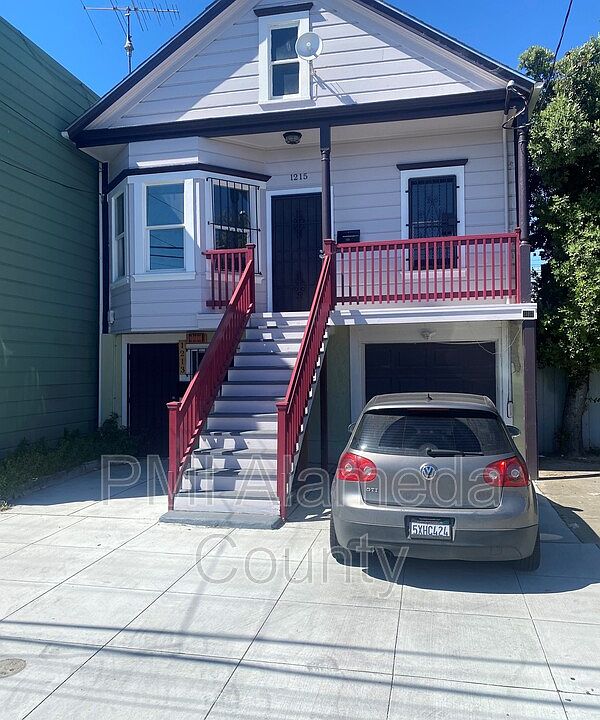 1st image of 1215 Hollister Ave