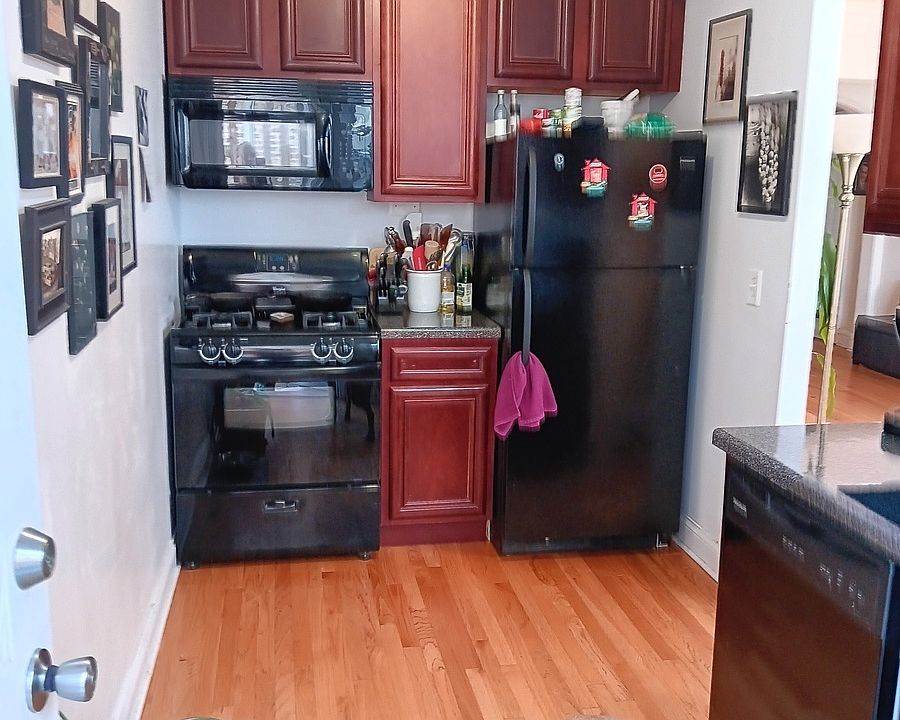 1st image of 1733 W Pratt Blvd #2