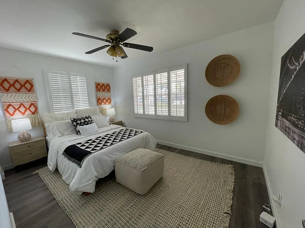 2 bed, 1300 sqft, $2,199 — Photo 3