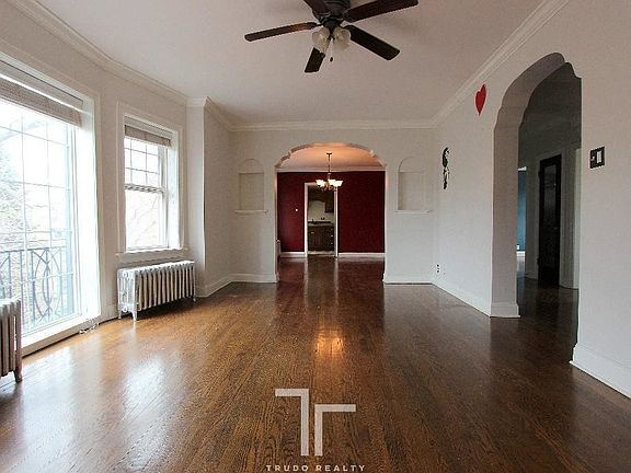 3rd image of 4836 N Paulina St #48363W