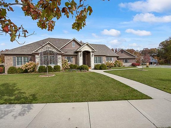 3rd image of 1145 Mary Ellen Ct