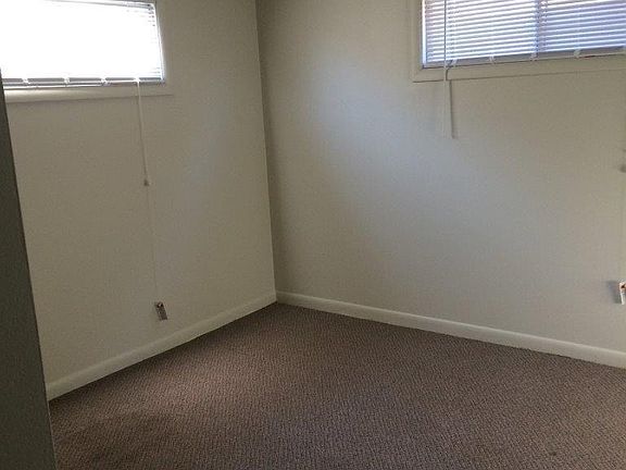 5th image of 402 S 17th Ave #406