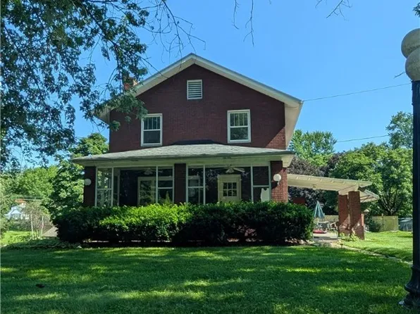 701 Mayberry Ln, East Liverpool, OH 43920