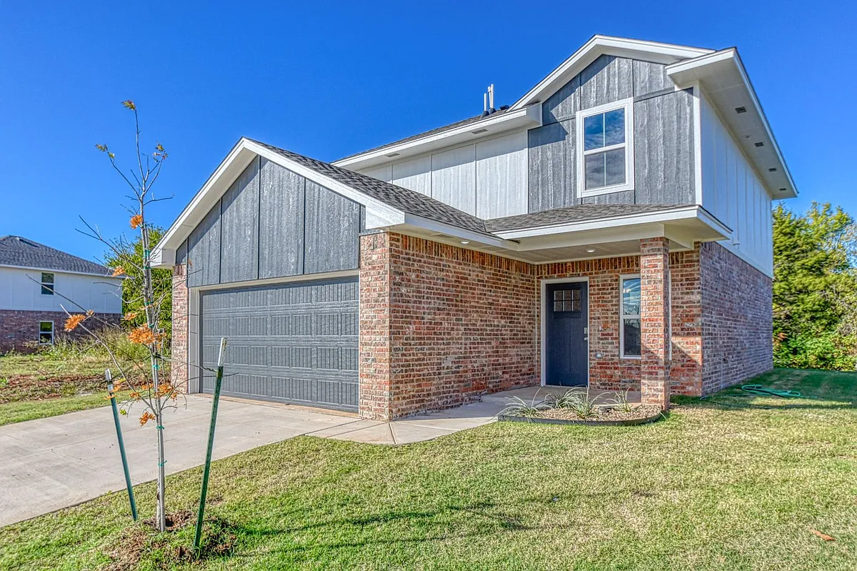 Building Photo - 924 Varenna Ct